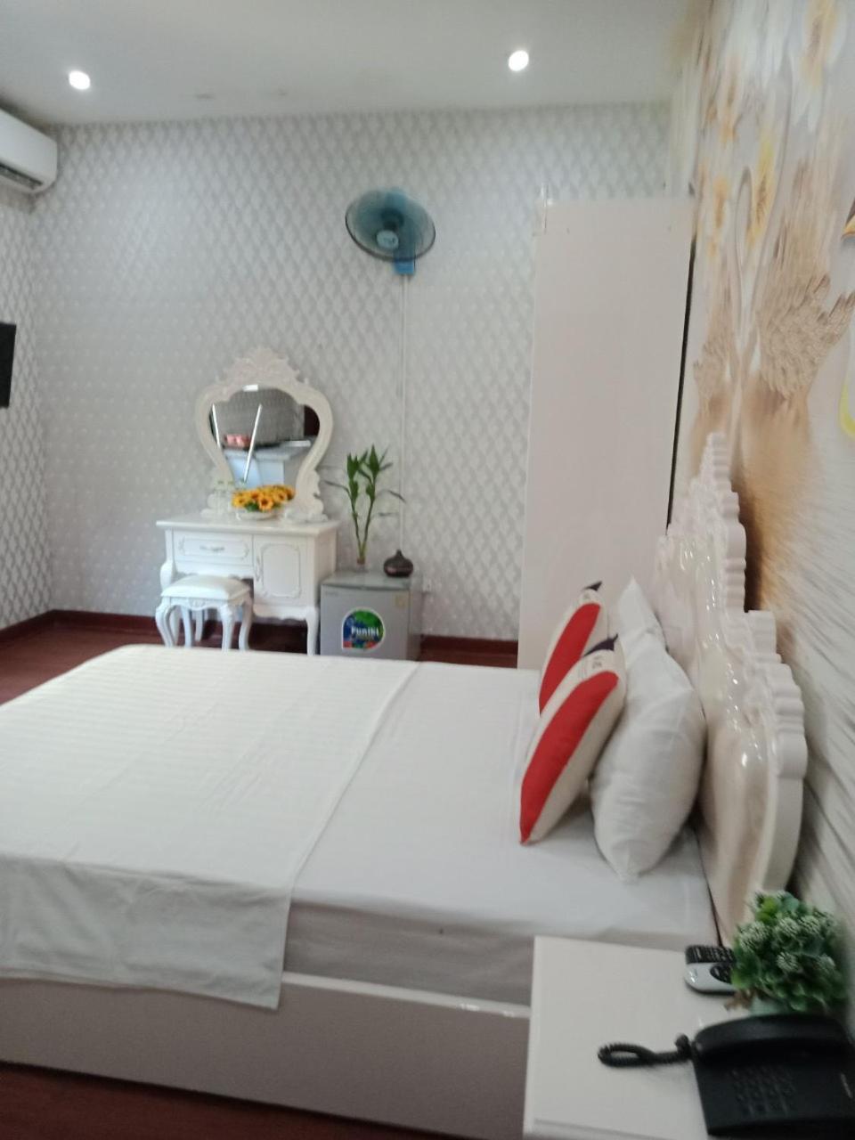 Khach San Huong Duong Hotell Hanoi Eksteriør bilde