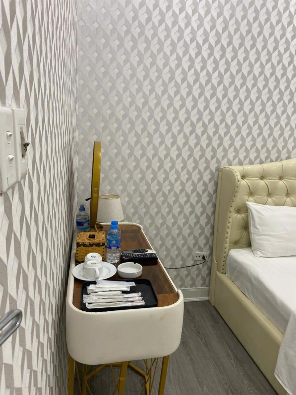 Khach San Huong Duong Hotell Hanoi Eksteriør bilde
